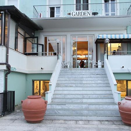 Hotel Garden Cattolica Exteriér fotografie