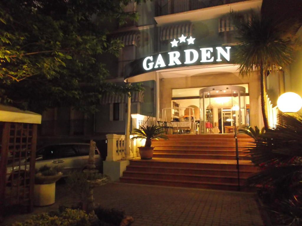 Hotel Garden Cattolica Exteriér fotografie